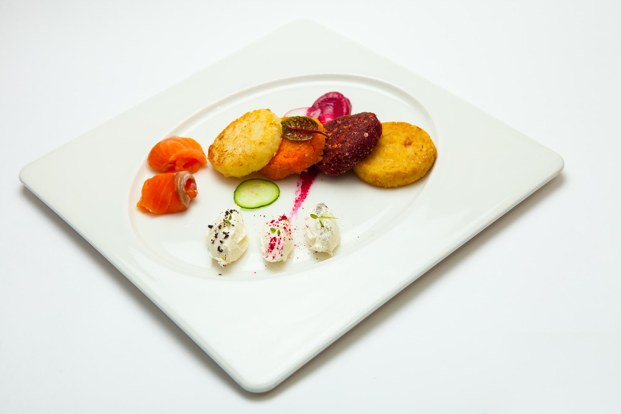 Tray of workshop dishes on table